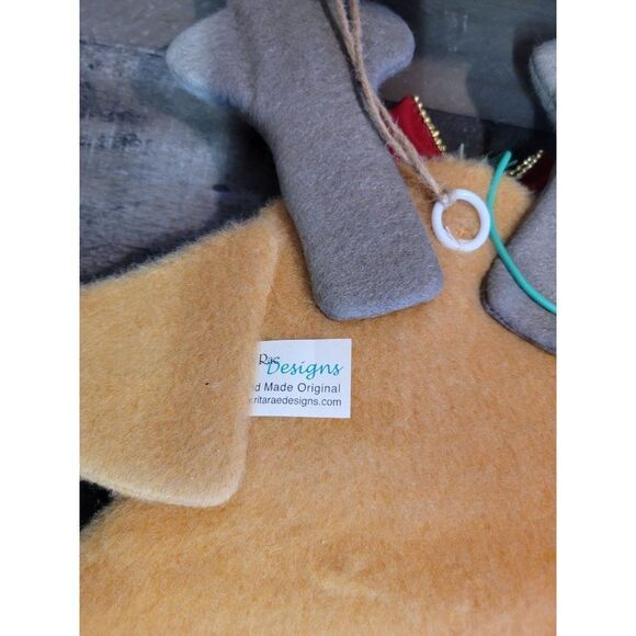 Rita Rae Rudolph reindeer bell plush sign decor Mistletoe - Picture 4 of 4